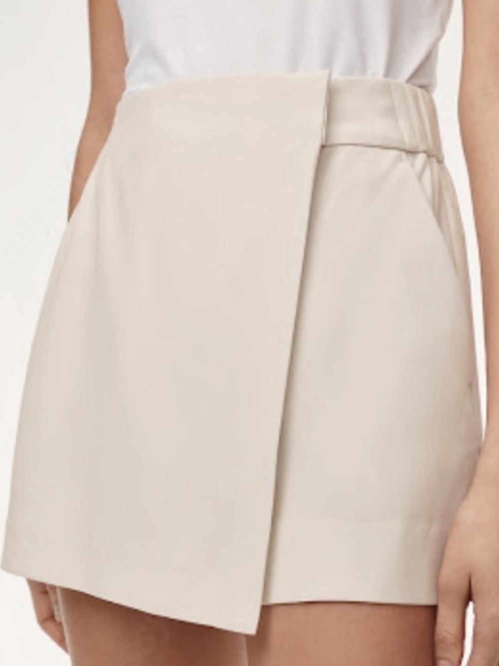 Hikaru Skort | Aritzia Babaton